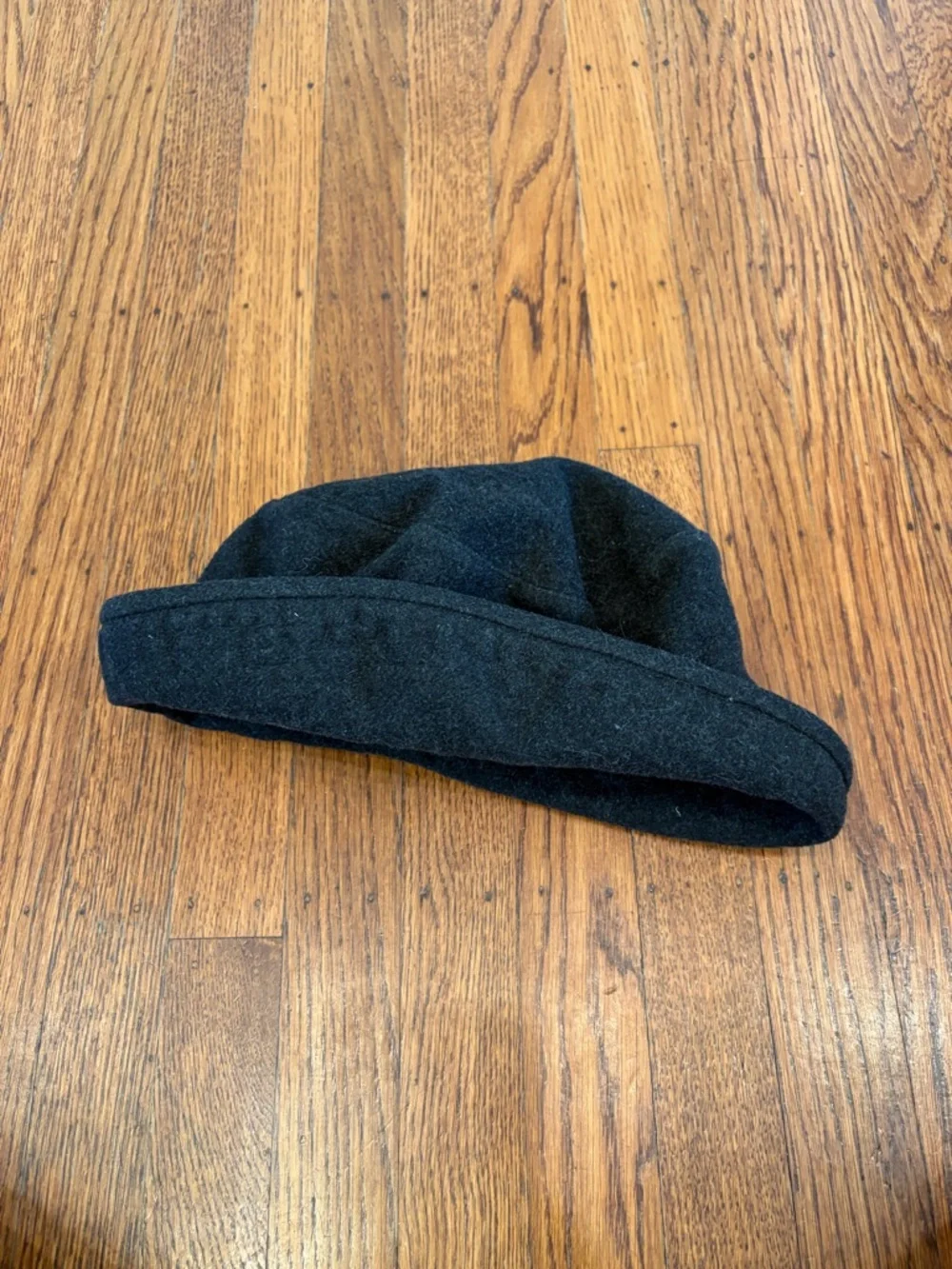 Banana Republic Wool blend Bucket Hat - women’s S/M